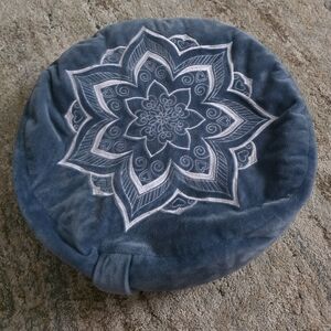 Blue Mandala Luxury Velvet Cover Pillow